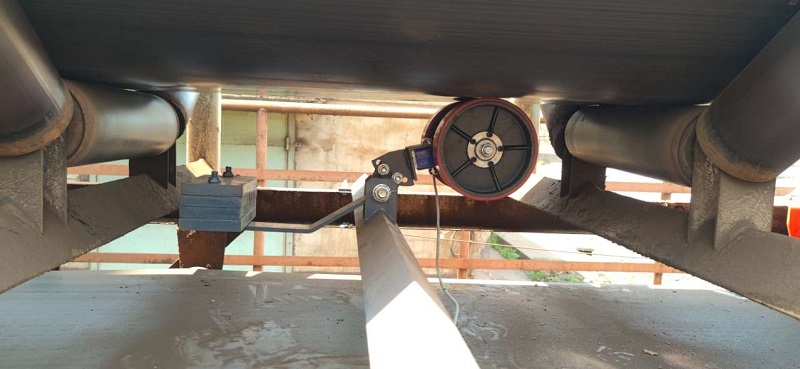 测速传感器 上安装.jpg